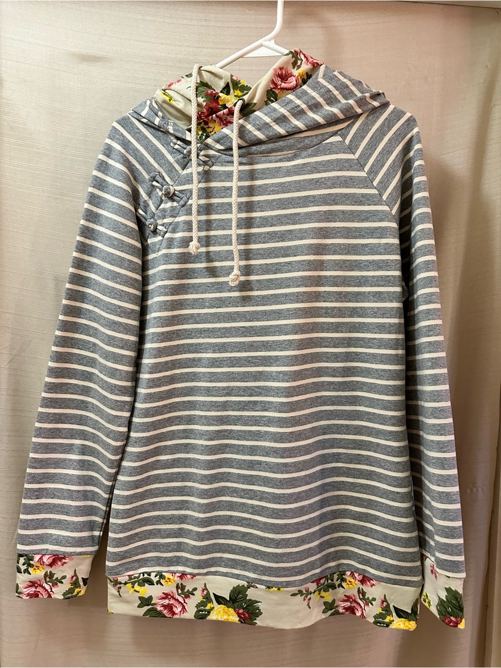 Ampersand Avenue Striped Double Hood Floral Hoodie Women’s Large Asymmetrical